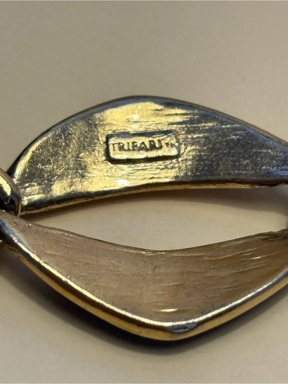 Vintage Trifari Gold-Tone Black Enamel Bracelet 7.25”